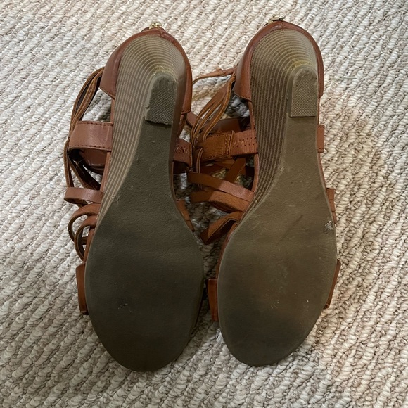 Women’s wedge sandals - Picture 4 of 5